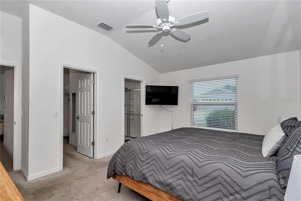 На продажу: $309,000 (2 спален, 2 ванн, 1203 Квадратных фут)