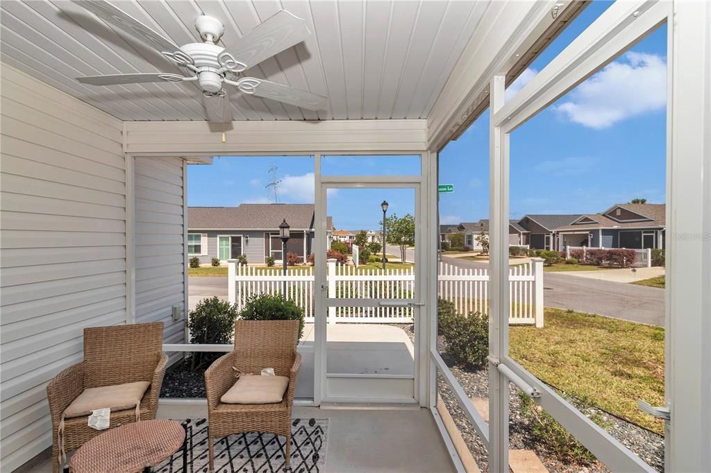 На продажу: $309,000 (2 спален, 2 ванн, 1203 Квадратных фут)