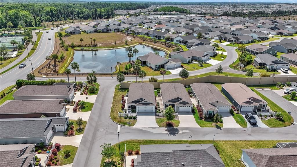 На продажу: $309,000 (2 спален, 2 ванн, 1203 Квадратных фут)