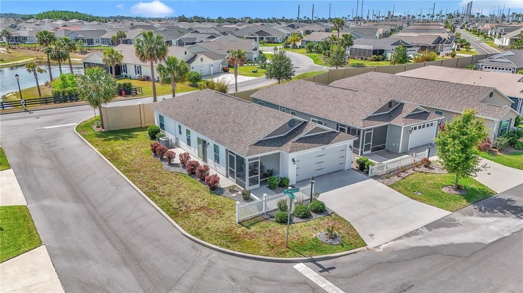 На продажу: $309,000 (2 спален, 2 ванн, 1203 Квадратных фут)