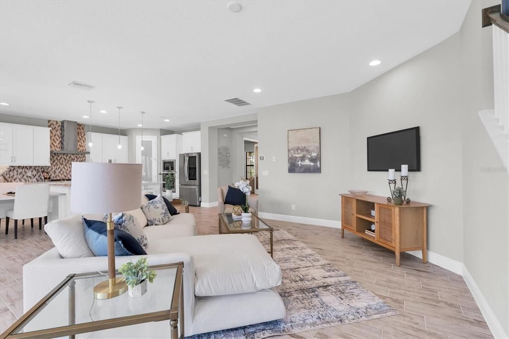 For Sale: $1,050,000 (5 beds, 4 baths, 3545 Square Feet)