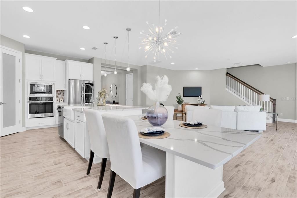 For Sale: $1,050,000 (5 beds, 4 baths, 3545 Square Feet)