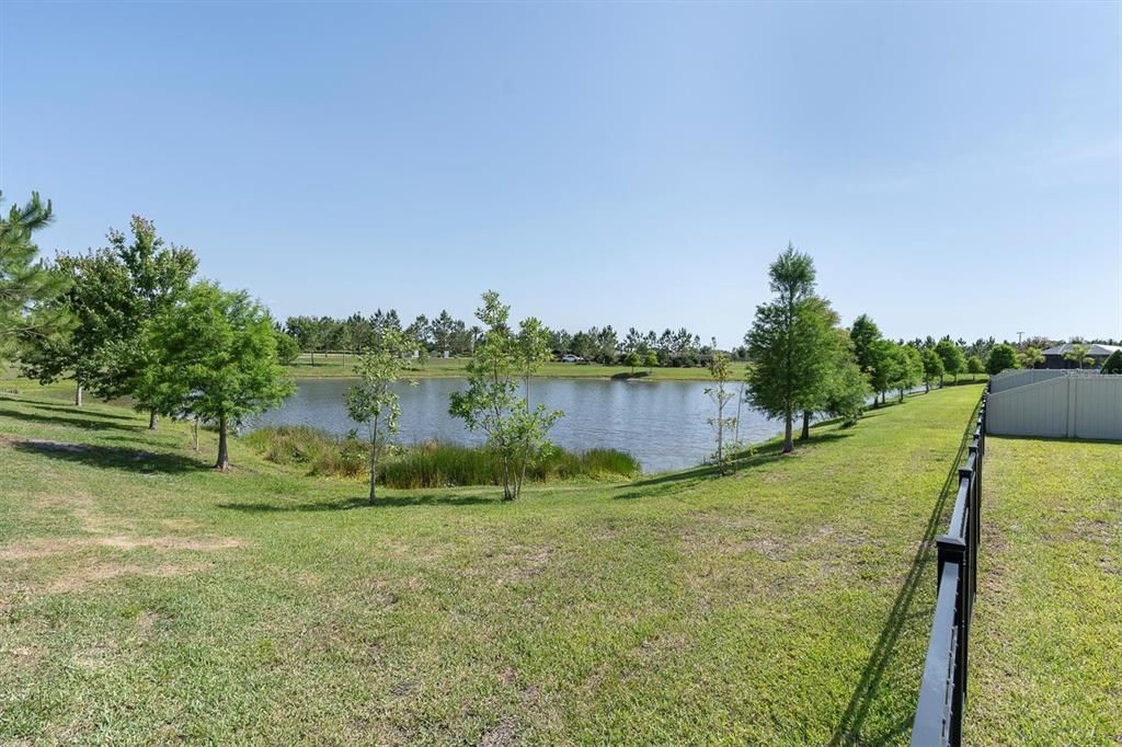 For Sale: $1,050,000 (5 beds, 4 baths, 3545 Square Feet)