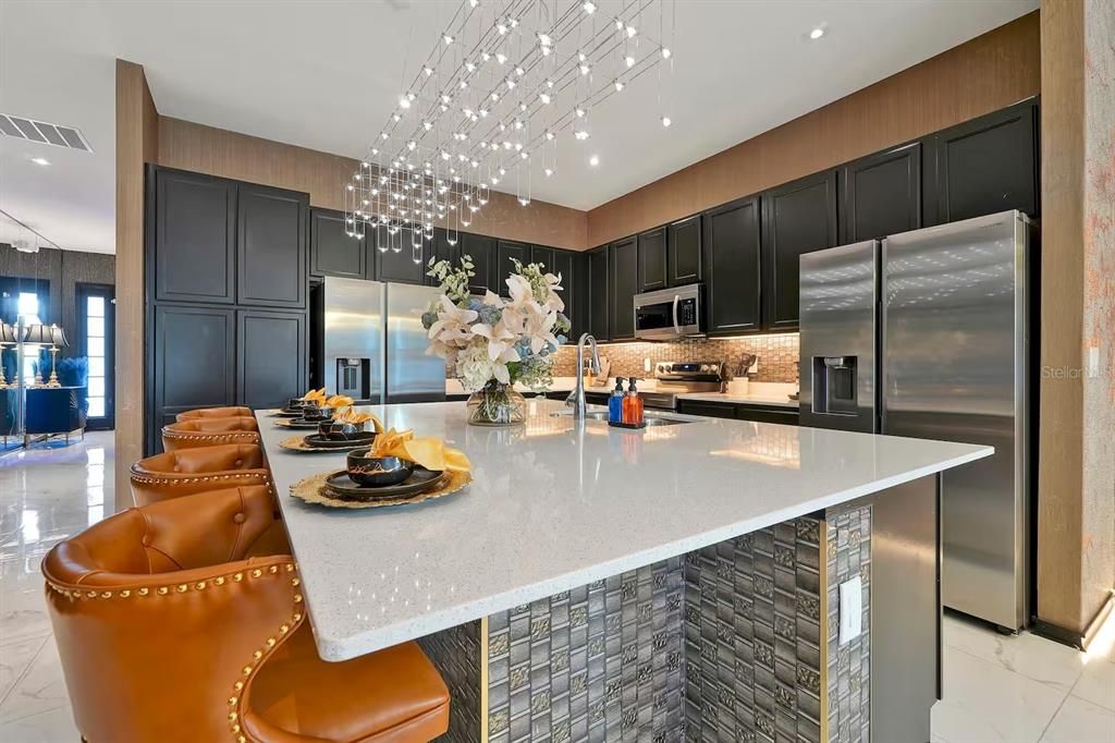 待售: $1,398,000 (12 贝兹, 11 浴室, 4954 平方英尺)