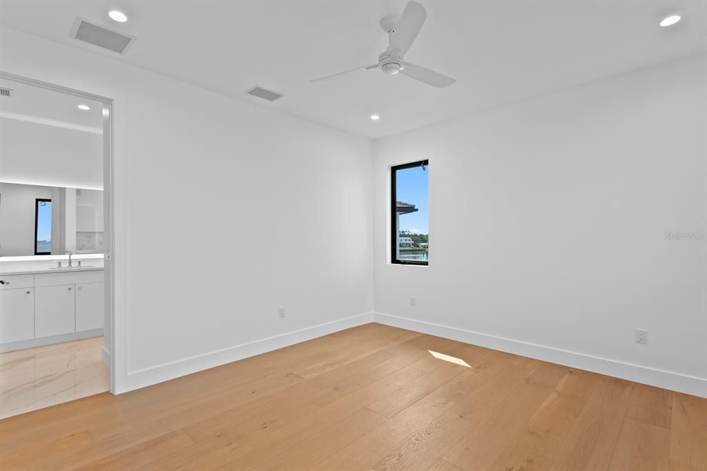 На продажу: $6,400,000 (5 спален, 5 ванн, 6036 Квадратных фут)