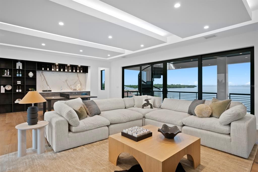 На продажу: $6,400,000 (5 спален, 5 ванн, 6036 Квадратных фут)