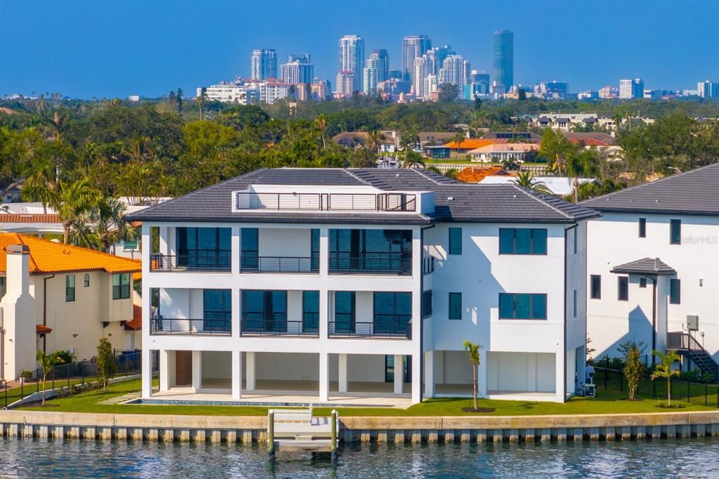 На продажу: $6,400,000 (5 спален, 5 ванн, 6036 Квадратных фут)