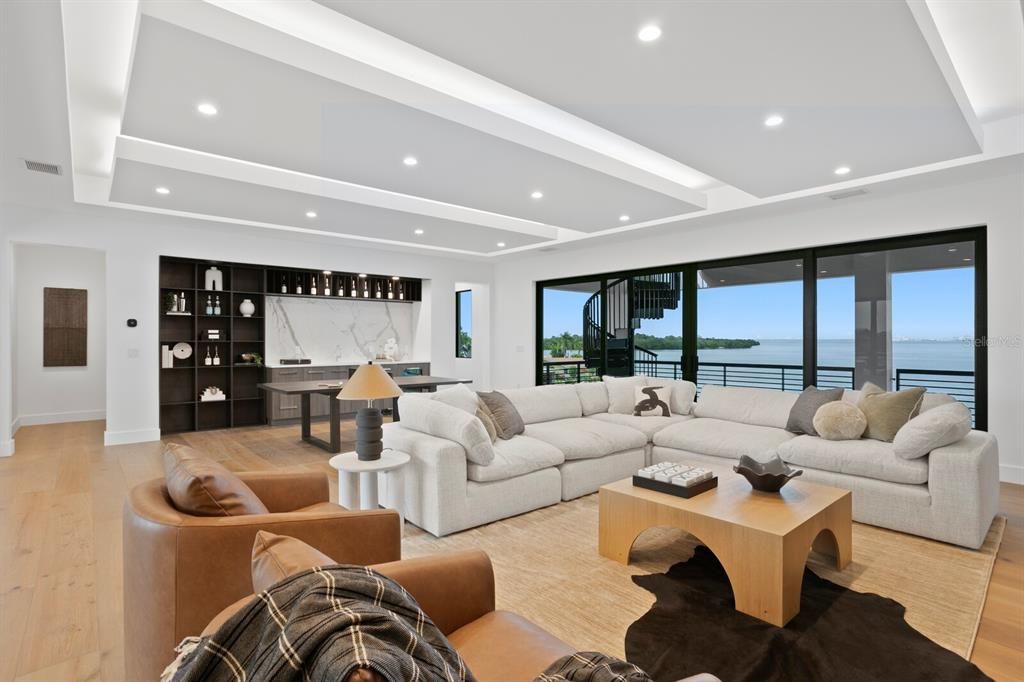 На продажу: $6,400,000 (5 спален, 5 ванн, 6036 Квадратных фут)