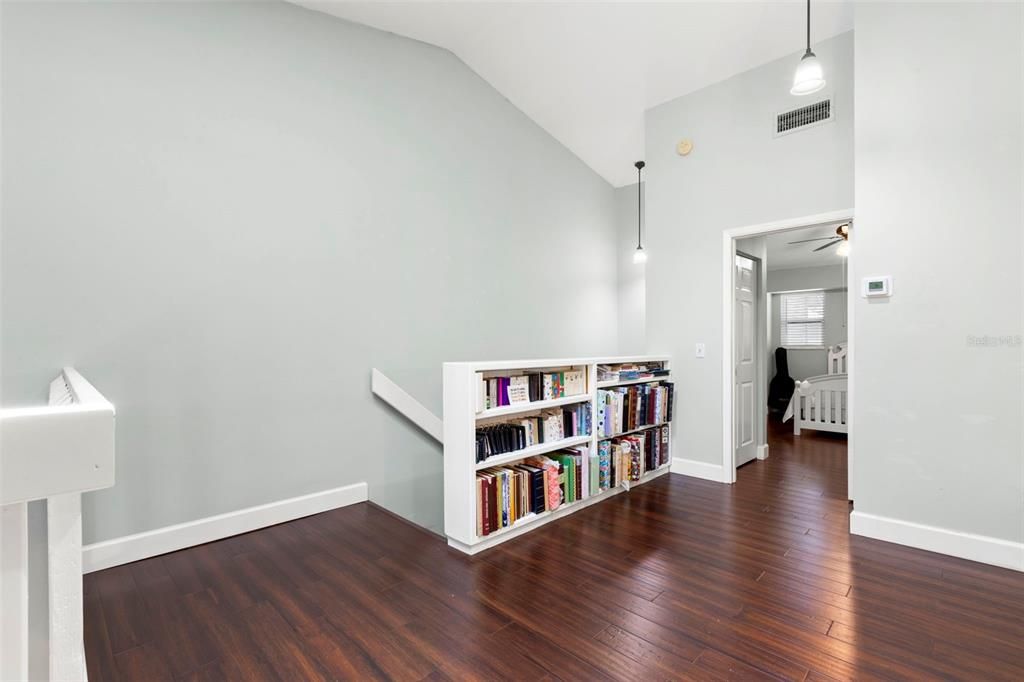 For Sale: $275,000 (2 beds, 2 baths, 1425 Square Feet)