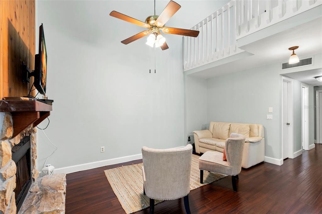 For Sale: $275,000 (2 beds, 2 baths, 1425 Square Feet)