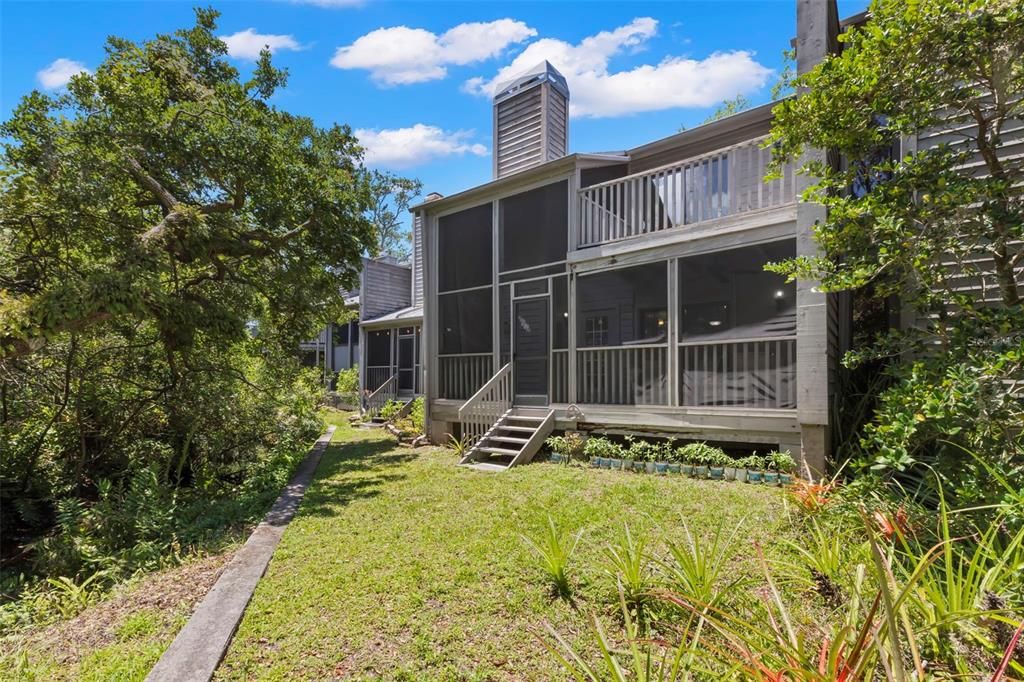 For Sale: $275,000 (2 beds, 2 baths, 1425 Square Feet)