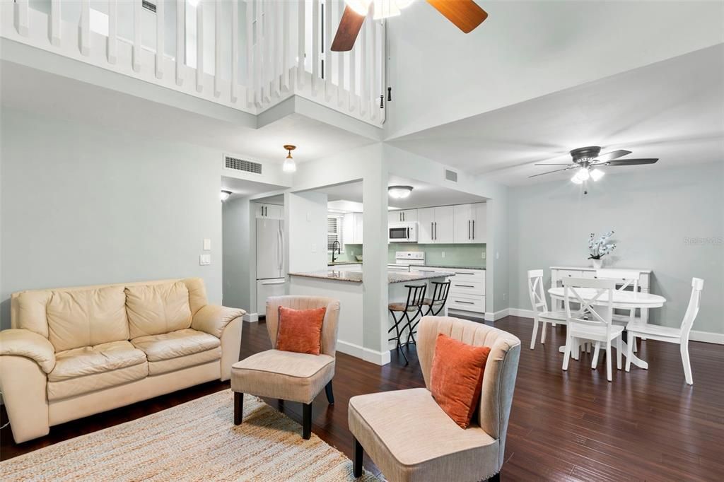 For Sale: $275,000 (2 beds, 2 baths, 1425 Square Feet)