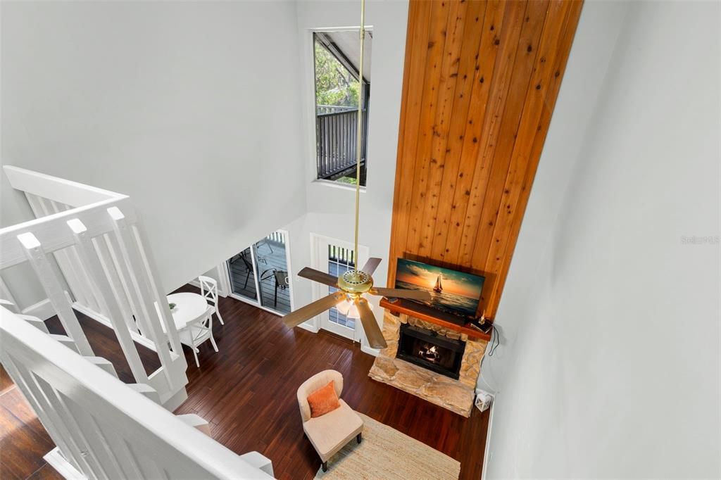 For Sale: $275,000 (2 beds, 2 baths, 1425 Square Feet)