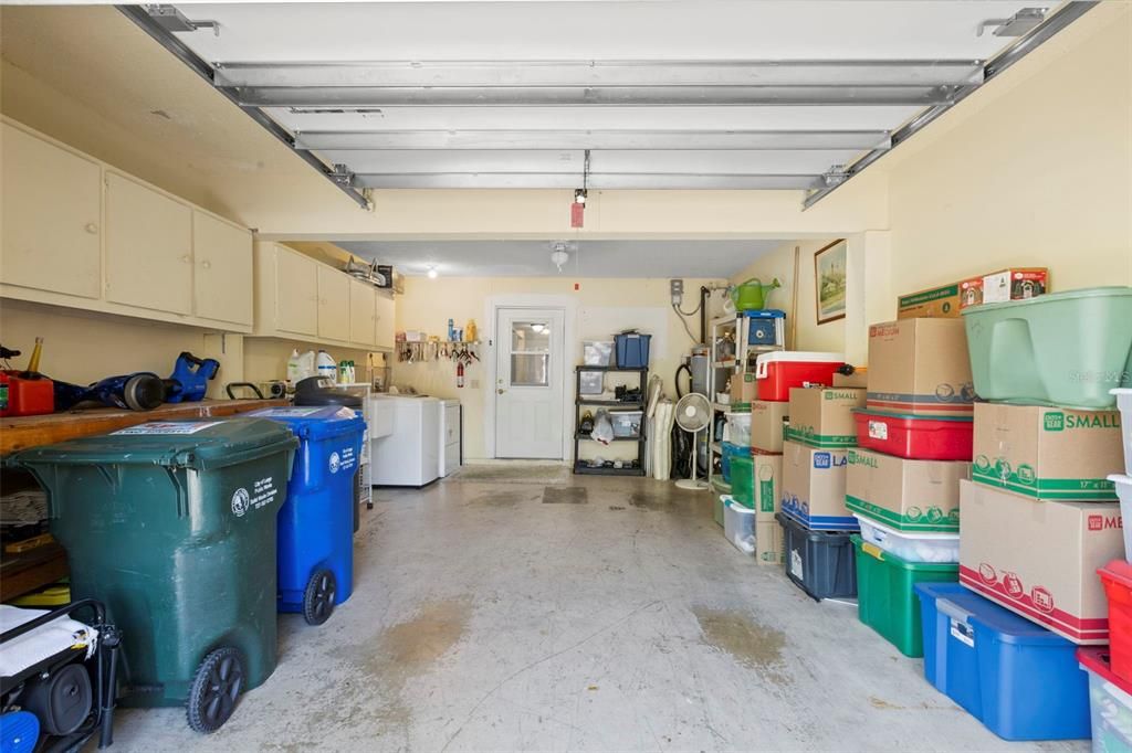 For Sale: $275,000 (2 beds, 2 baths, 1425 Square Feet)