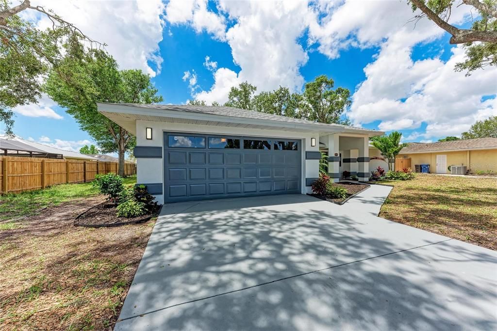 For Sale: $499,990 (3 beds, 2 baths, 2150 Square Feet)