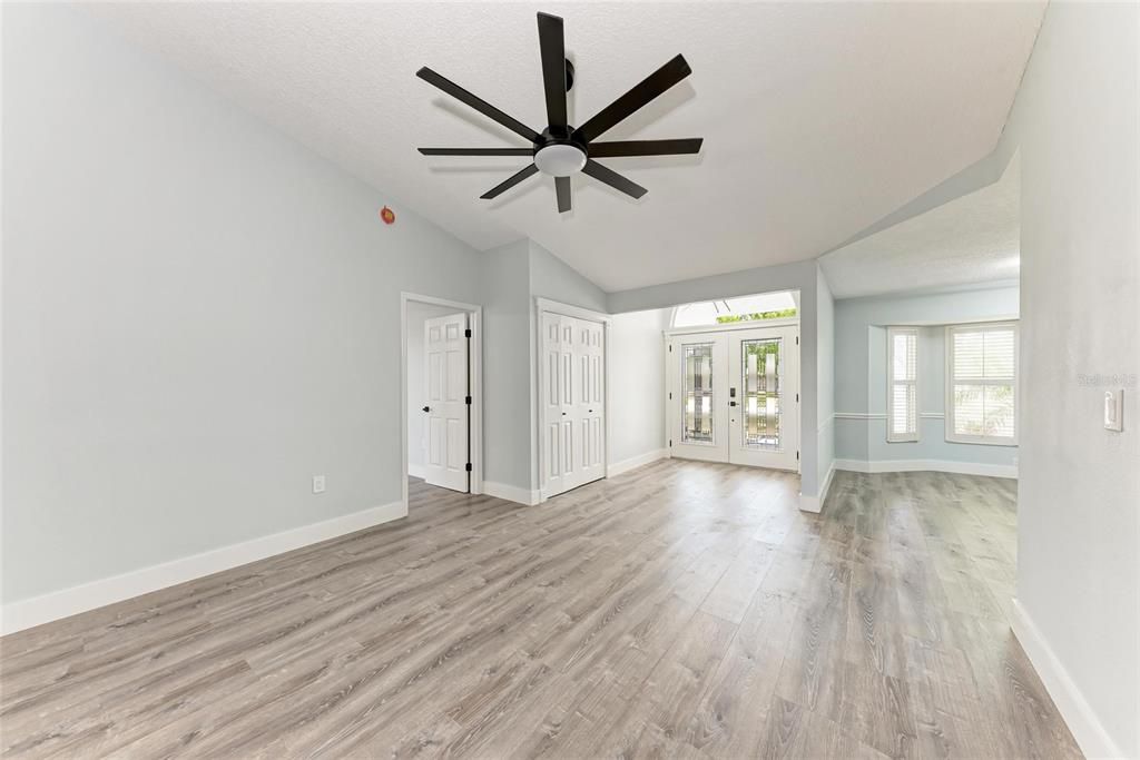 For Sale: $499,990 (3 beds, 2 baths, 2150 Square Feet)