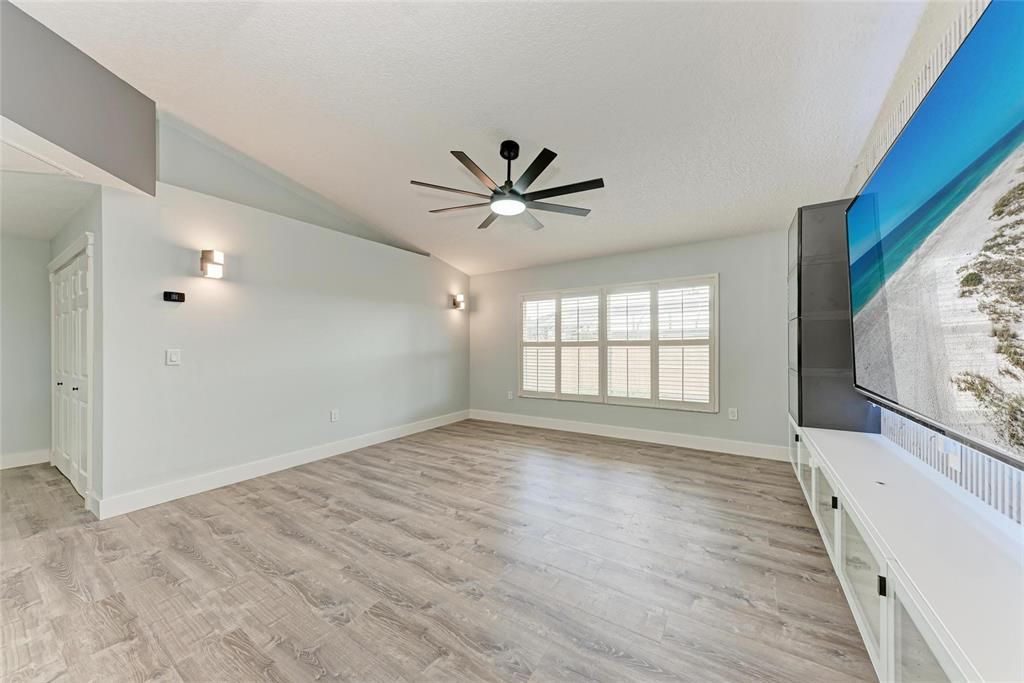 For Sale: $499,990 (3 beds, 2 baths, 2150 Square Feet)