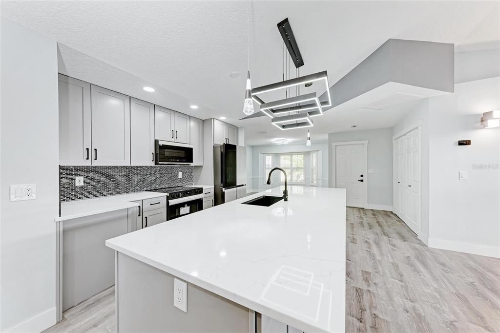 For Sale: $499,990 (3 beds, 2 baths, 2150 Square Feet)