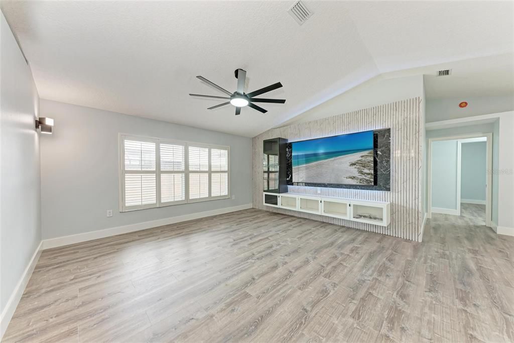 For Sale: $499,990 (3 beds, 2 baths, 2150 Square Feet)