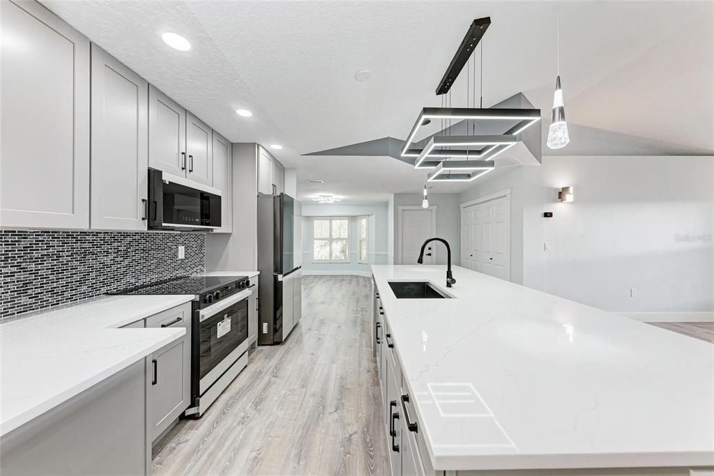 For Sale: $499,990 (3 beds, 2 baths, 2150 Square Feet)