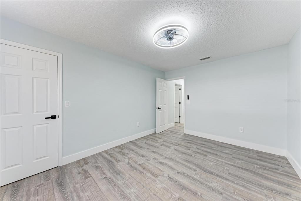 For Sale: $499,990 (3 beds, 2 baths, 2150 Square Feet)