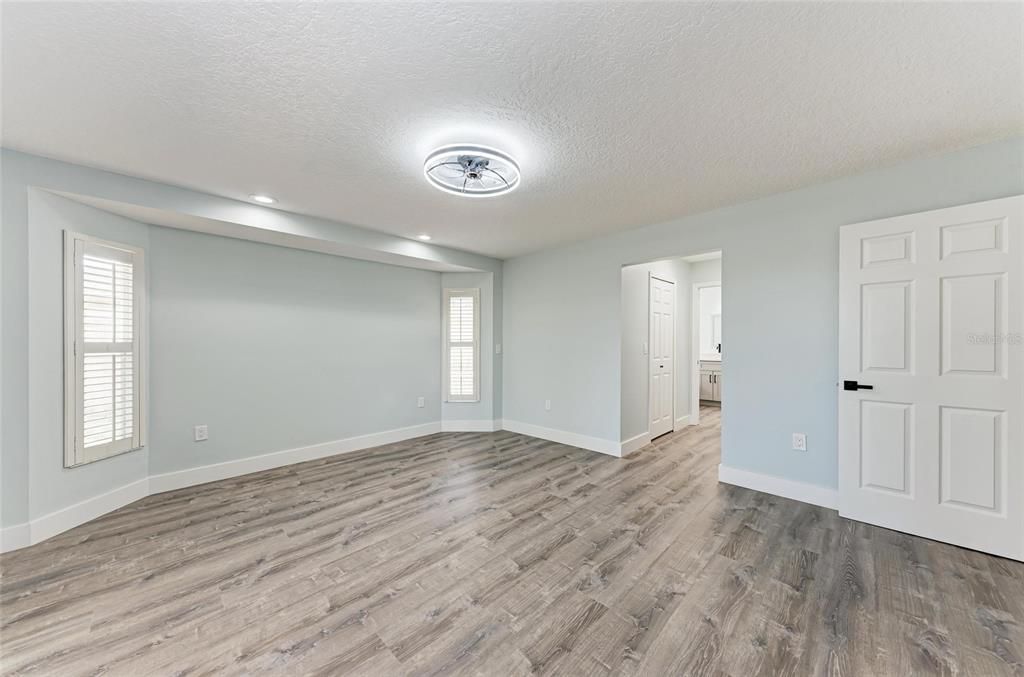 For Sale: $499,990 (3 beds, 2 baths, 2150 Square Feet)