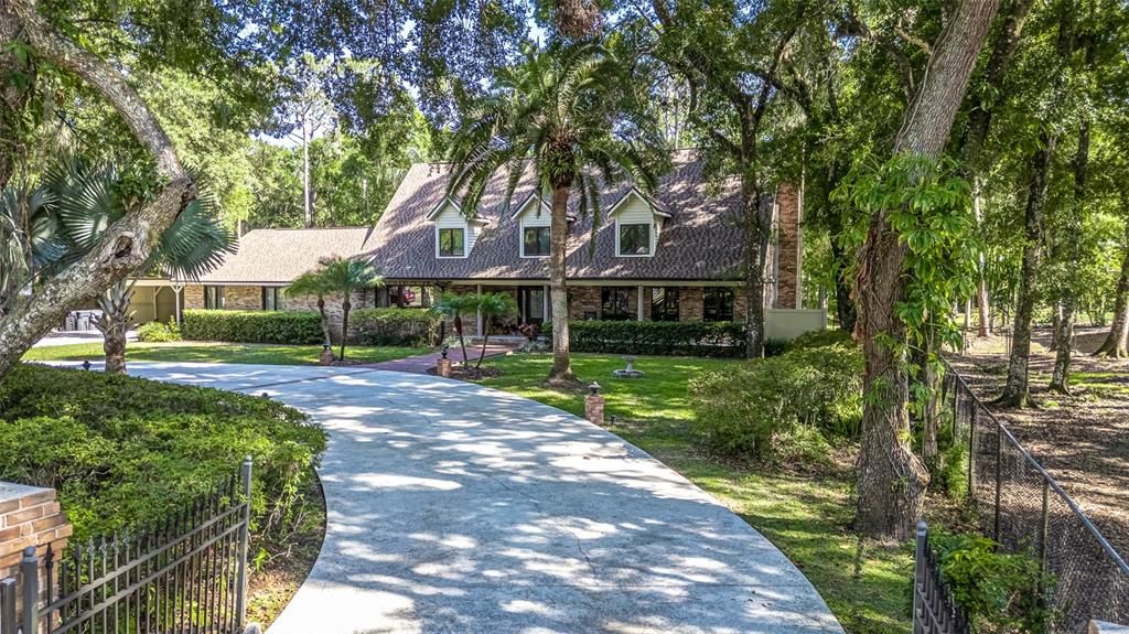 待售: $720,000 (5 贝兹, 4 浴室, 4479 平方英尺)