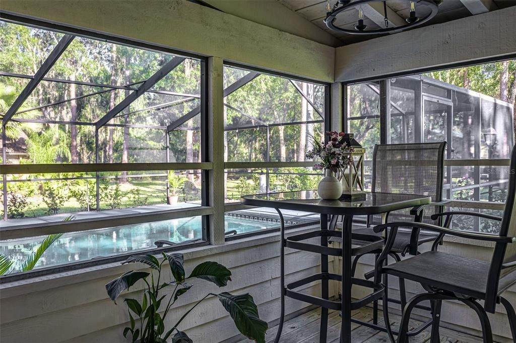 待售: $720,000 (5 贝兹, 4 浴室, 4479 平方英尺)