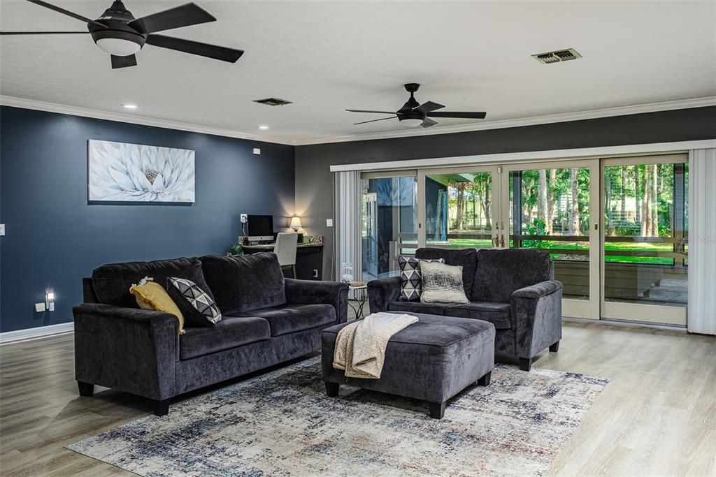 待售: $720,000 (5 贝兹, 4 浴室, 4479 平方英尺)