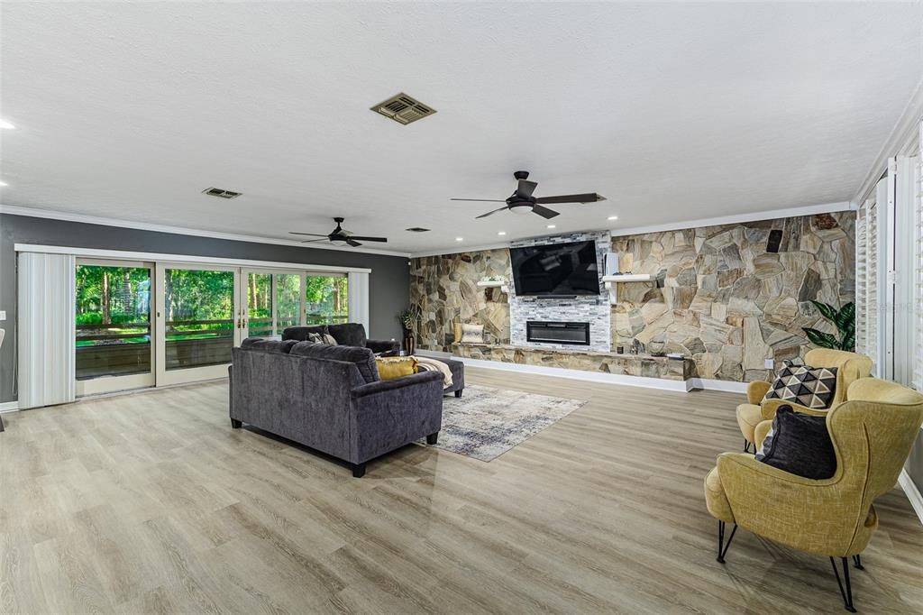 待售: $720,000 (5 贝兹, 4 浴室, 4479 平方英尺)