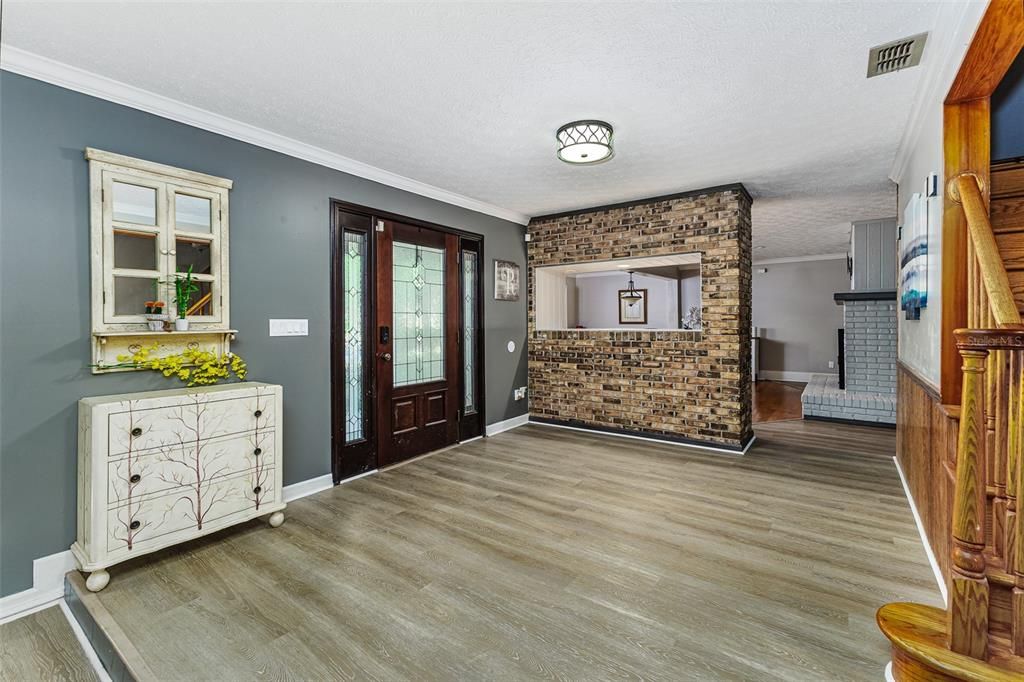 待售: $720,000 (5 贝兹, 4 浴室, 4479 平方英尺)