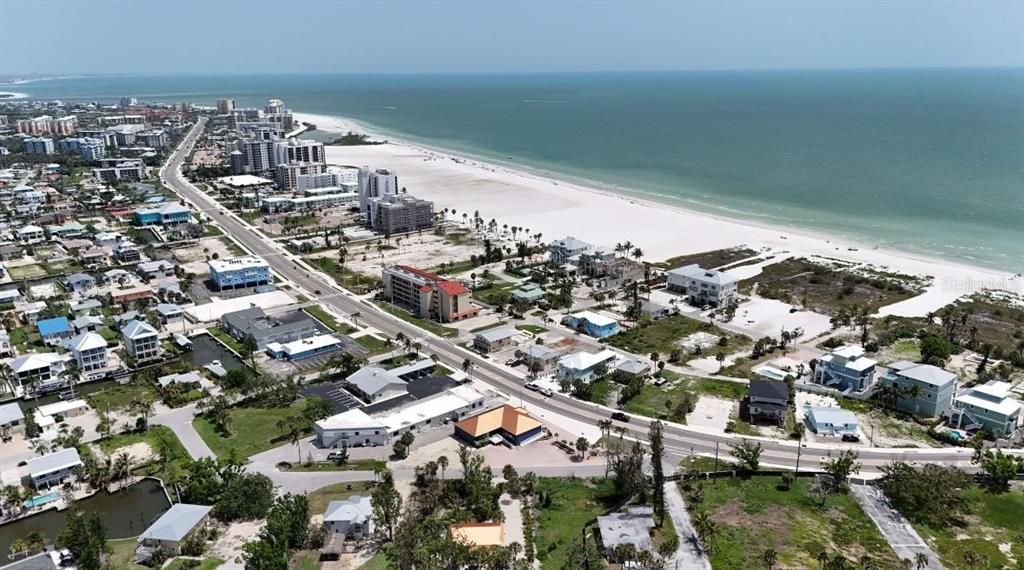 待售: $750,000 (0.13 acres)