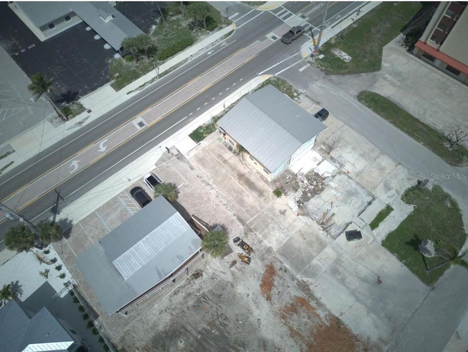 待售: $750,000 (0.13 acres)