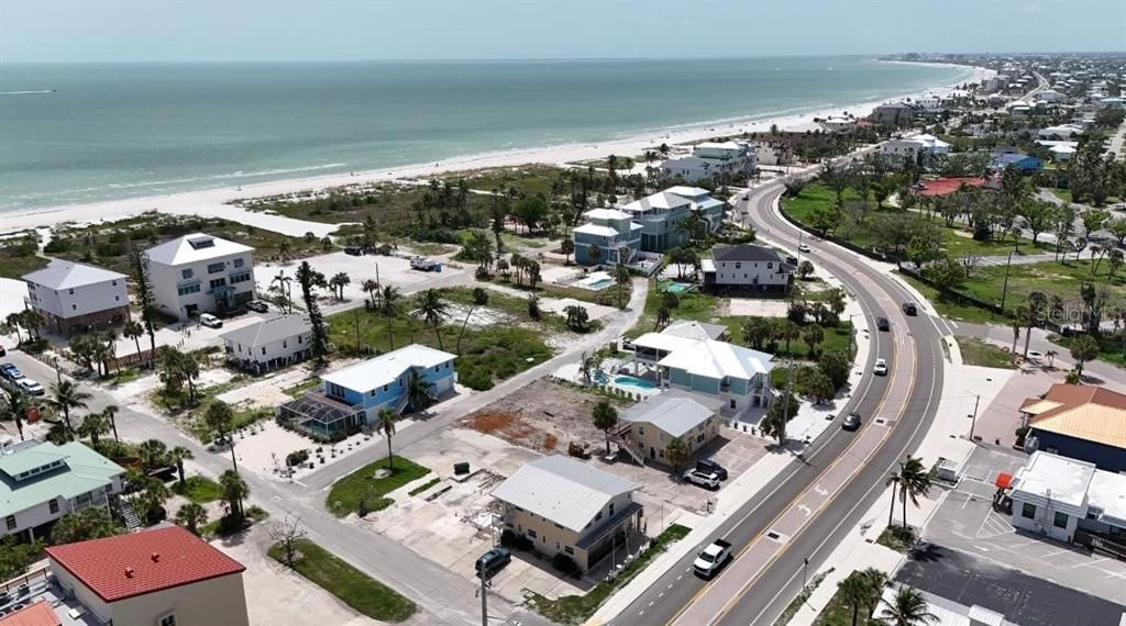 待售: $750,000 (0.13 acres)