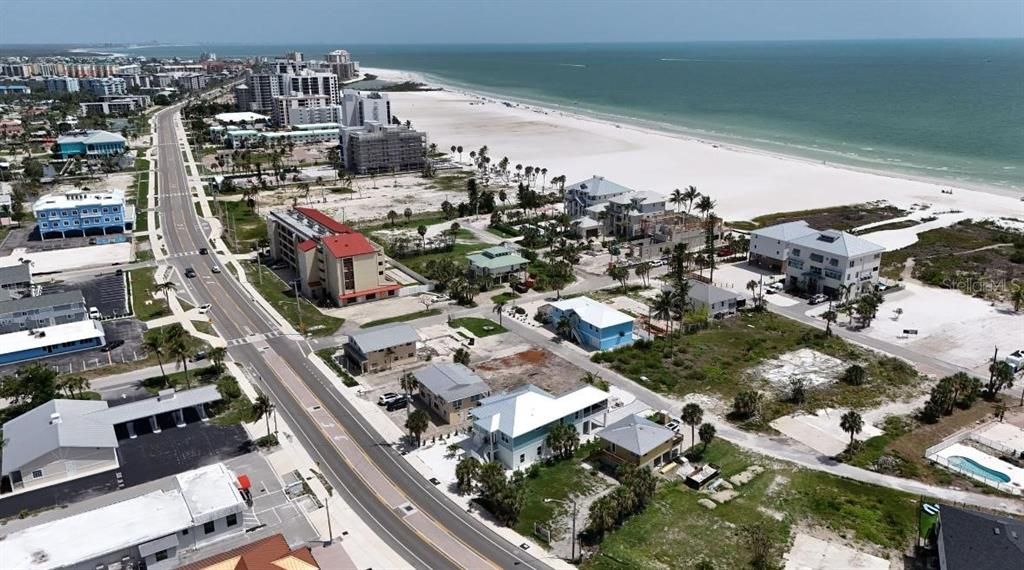 待售: $750,000 (0.13 acres)