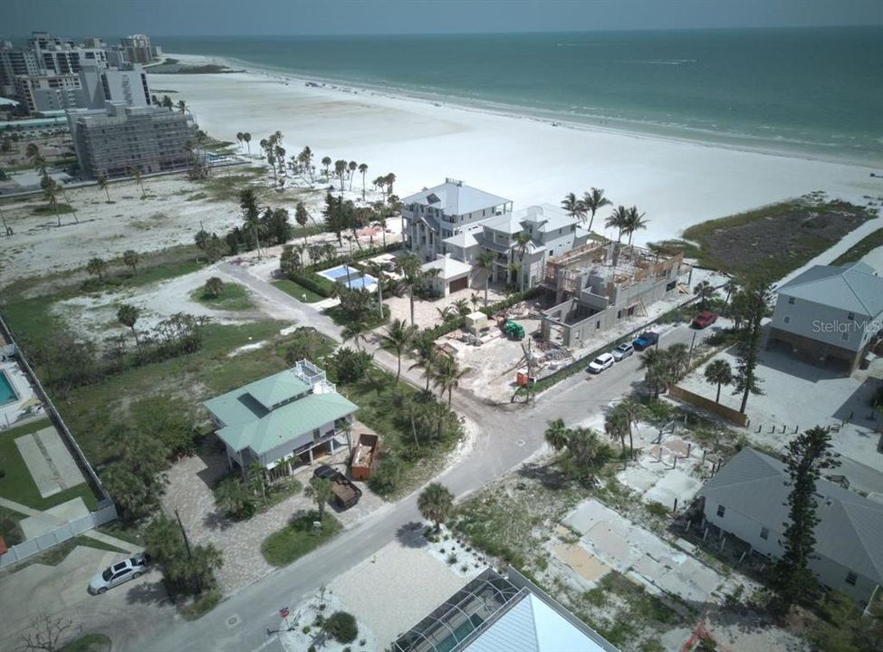 待售: $750,000 (0.13 acres)