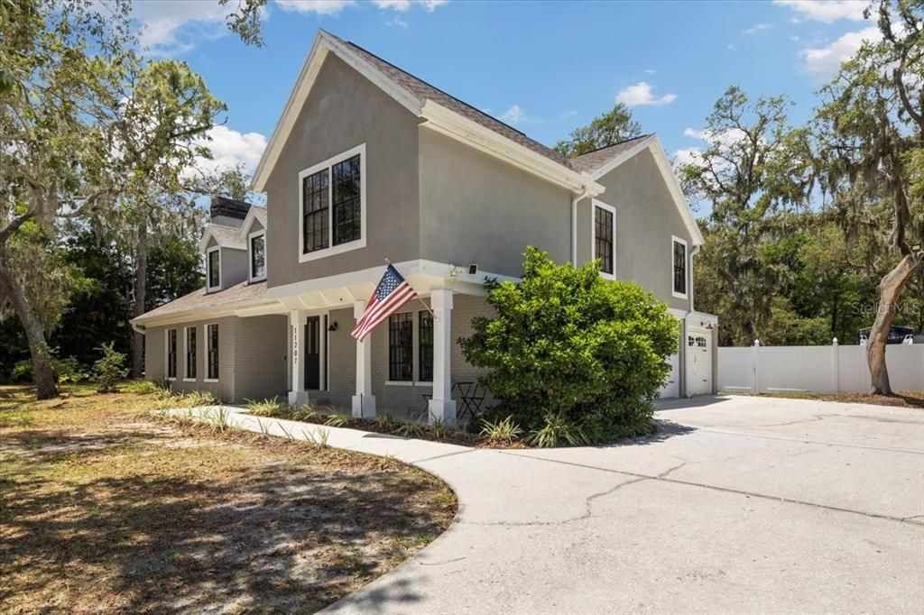 Recently Sold: $530,000 (4 beds, 2 baths, 2399 Square Feet)