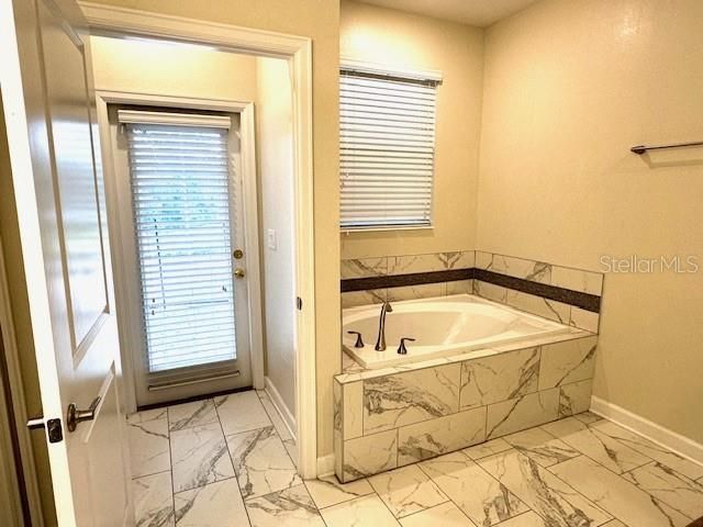 Active With Contract: $649,900 (8 beds, 5 baths, 3909 Square Feet)