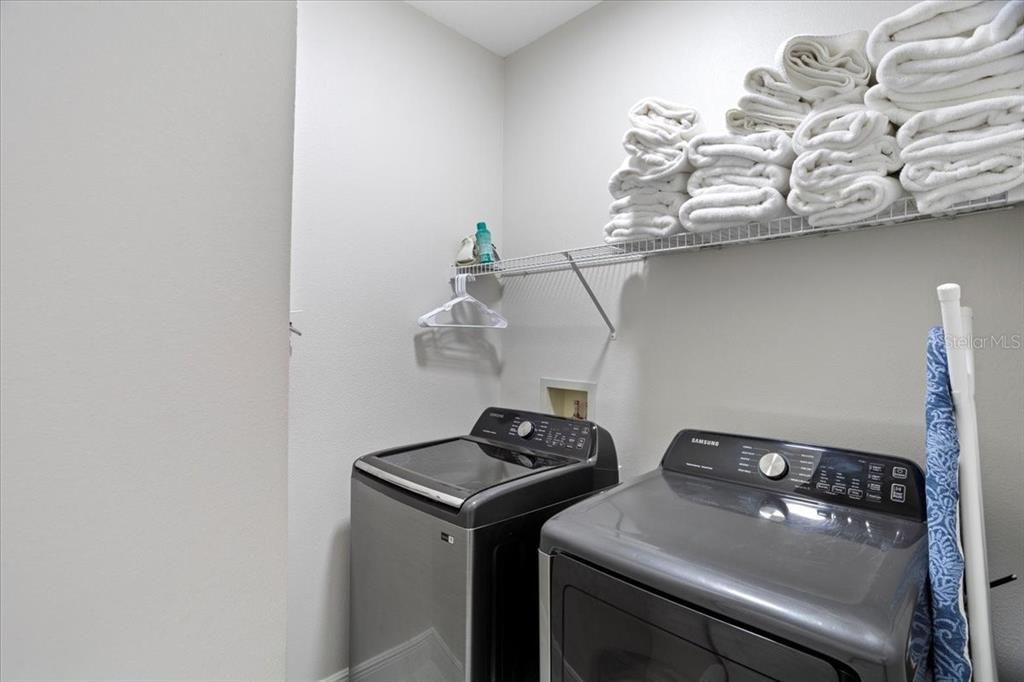 待售: $665,000 (6 贝兹, 4 浴室, 2743 平方英尺)