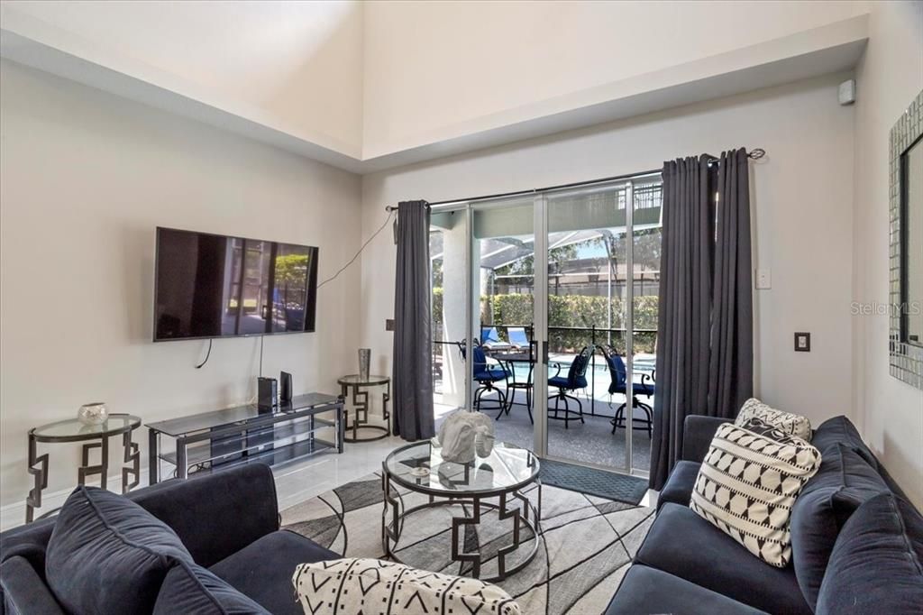 待售: $665,000 (6 贝兹, 4 浴室, 2743 平方英尺)