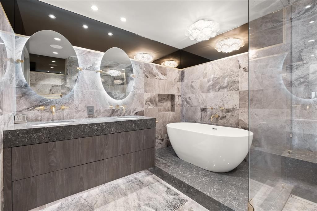 Active With Contract: $1,650,000 (2 beds, 2 baths, 2575 Square Feet)