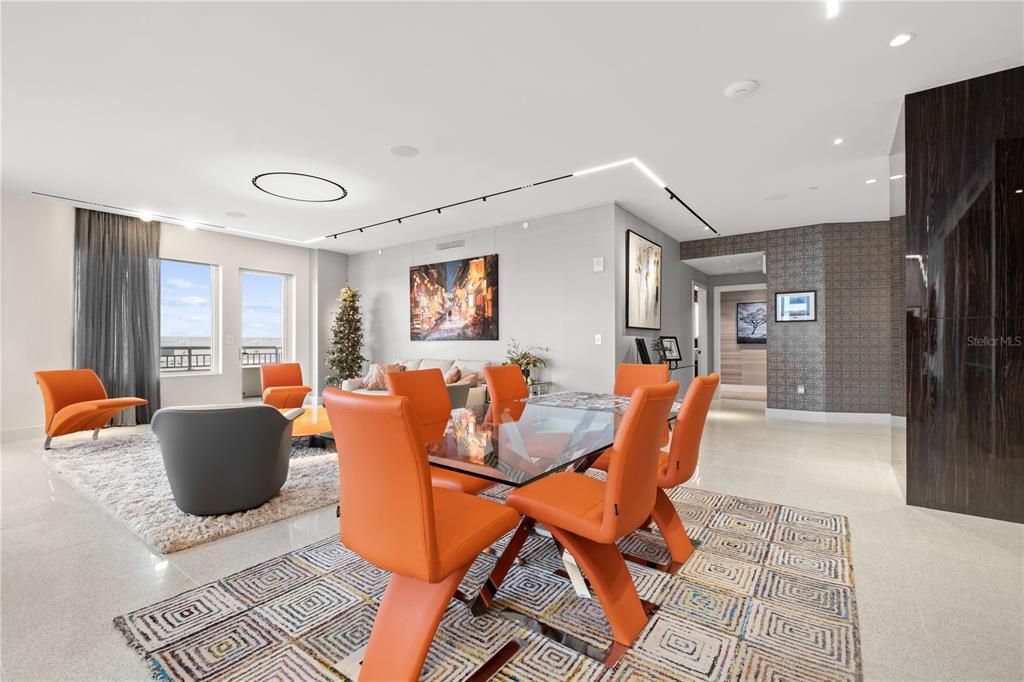 Active With Contract: $1,650,000 (2 beds, 2 baths, 2575 Square Feet)