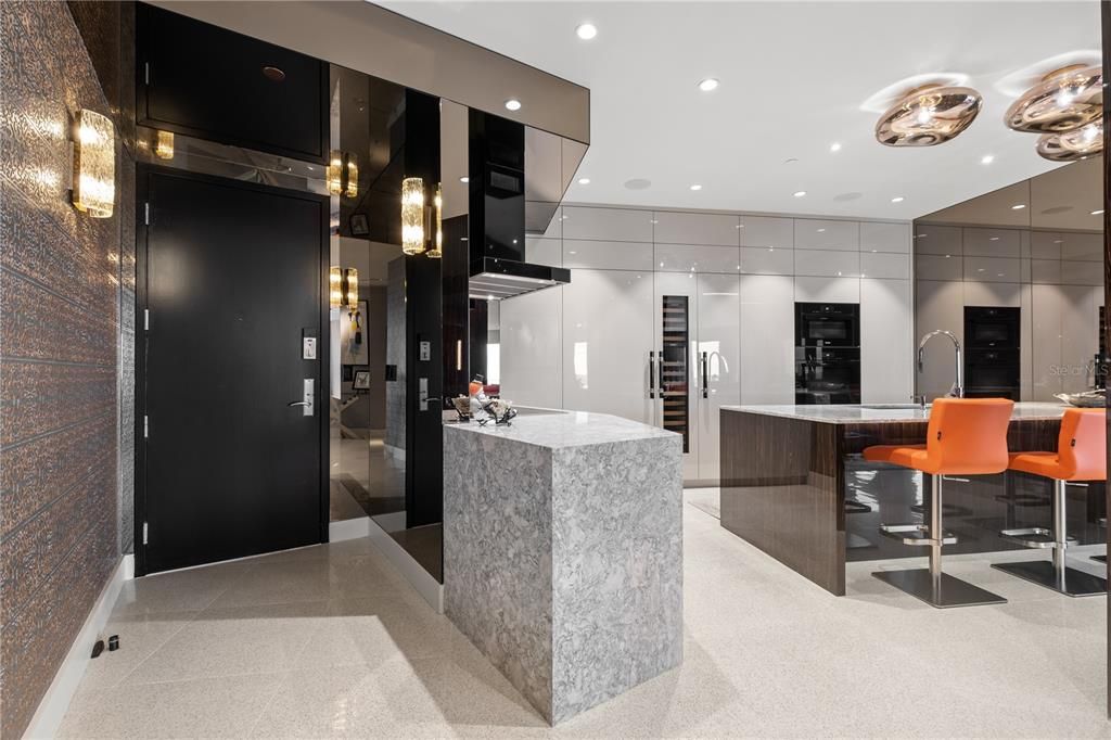 Active With Contract: $1,650,000 (2 beds, 2 baths, 2575 Square Feet)