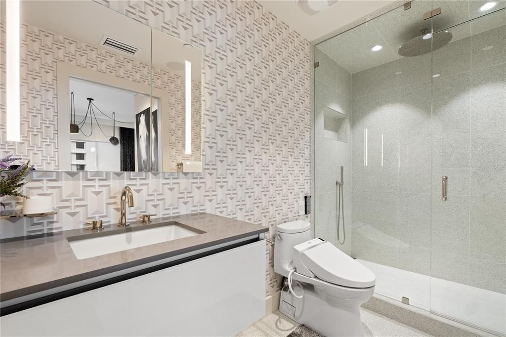 Active With Contract: $1,650,000 (2 beds, 2 baths, 2575 Square Feet)