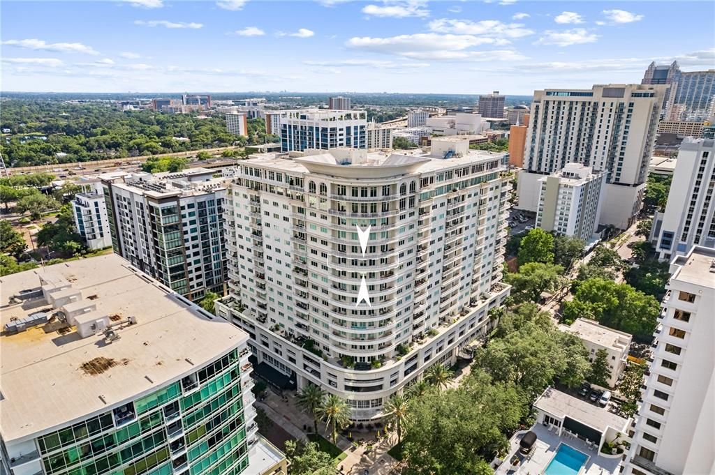 Active With Contract: $1,650,000 (2 beds, 2 baths, 2575 Square Feet)