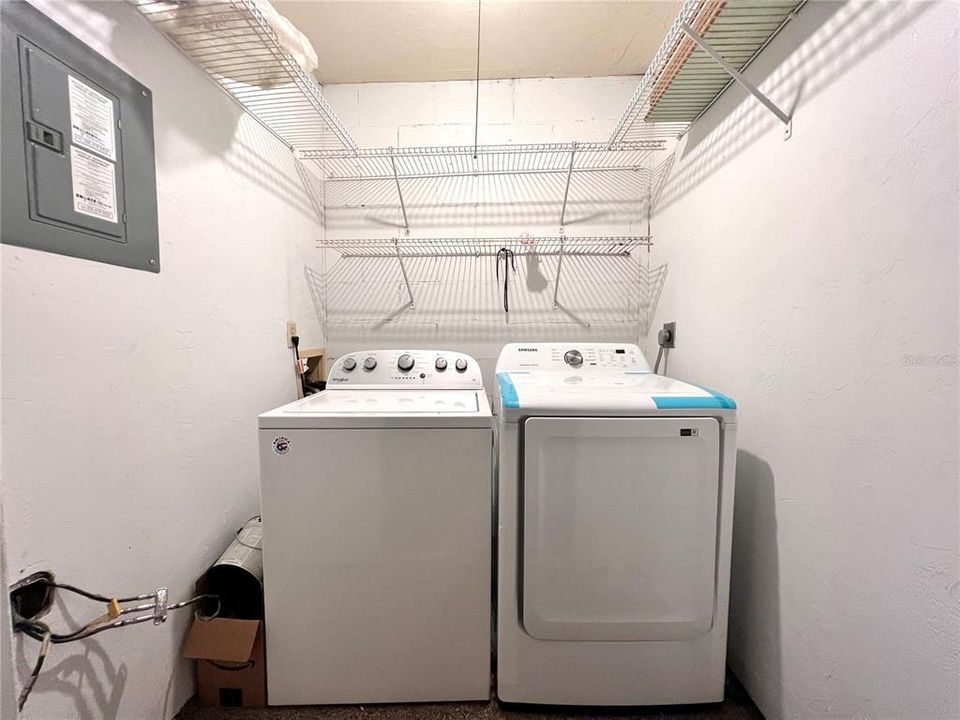 En Venta: $229,000 (3 camas, 3 baños, 1370 Pies cuadrados)