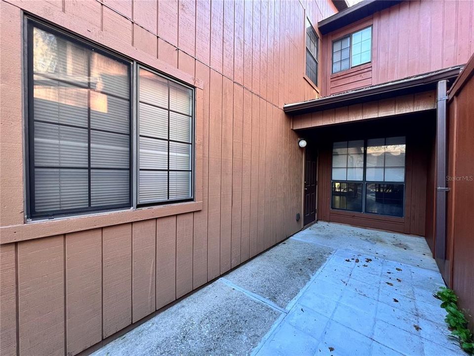 En Venta: $229,000 (3 camas, 3 baños, 1370 Pies cuadrados)