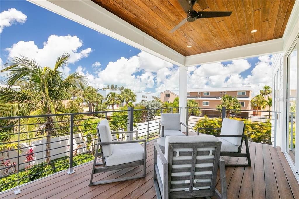 Под контрактом: $3,395,000 (4 спален, 4 ванн, 2784 Квадратных фут)