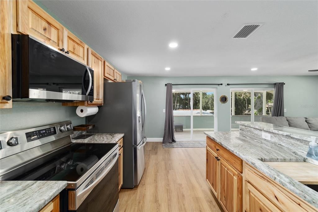 For Sale: $599,900 (4 beds, 2 baths, 1760 Square Feet)