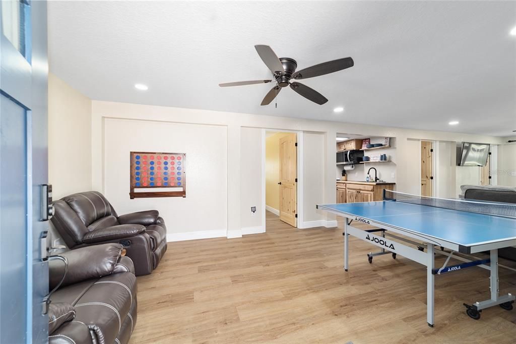 For Sale: $599,900 (4 beds, 2 baths, 1760 Square Feet)